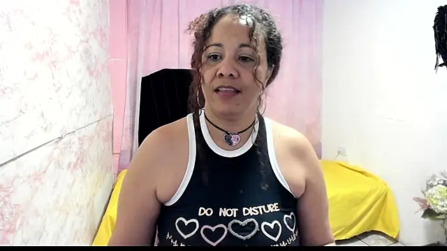 Brunette_sasha webcam