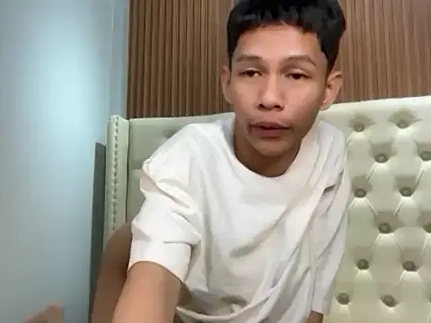 TheBoyAboveYou webcam