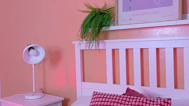 KendalMilleer webcam