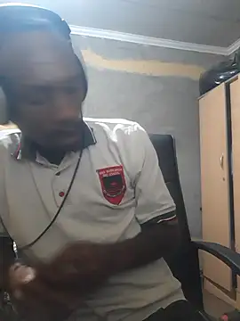 Hidden_African_Fruit webcam