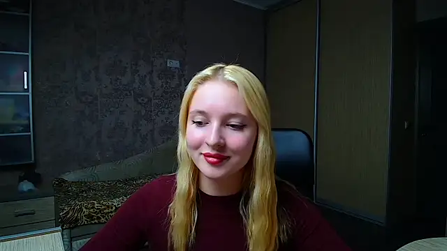 Milka_kiss_ webcam