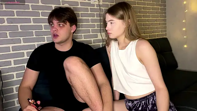 fetchingcouplee webcam