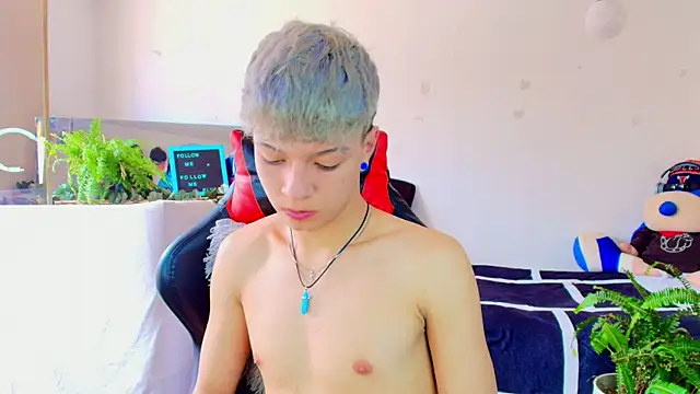 twink_sebas_ webcam