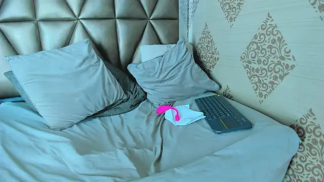 Corina_Taylor_ webcam