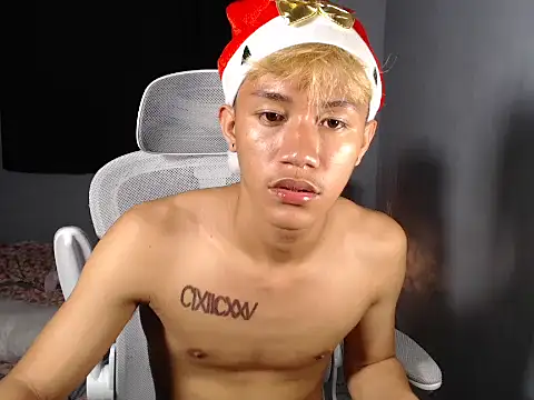 naughtyboyloy_0 webcam