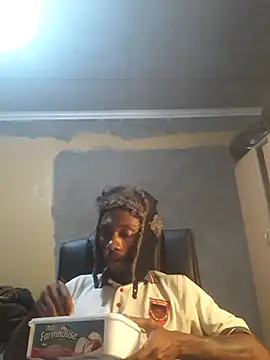 Hidden_African_Fruit webcam