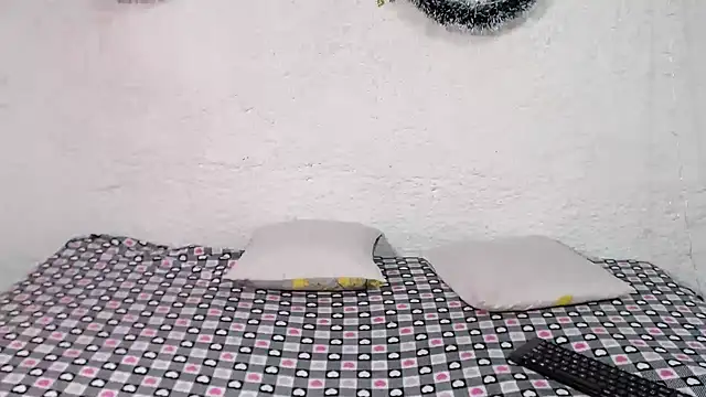 alise_coronado webcam