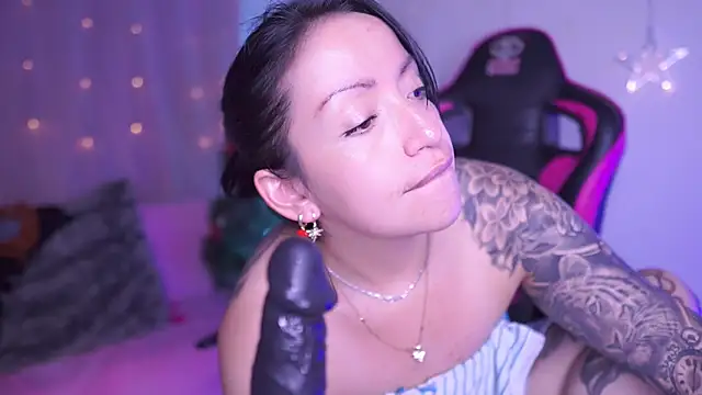 Madison_Mayer webcam