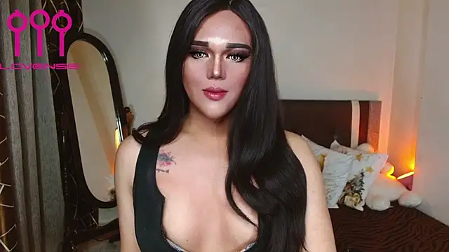 AmazingDivina webcam