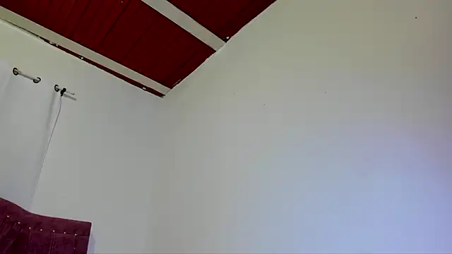 yourlatina_emely webcam