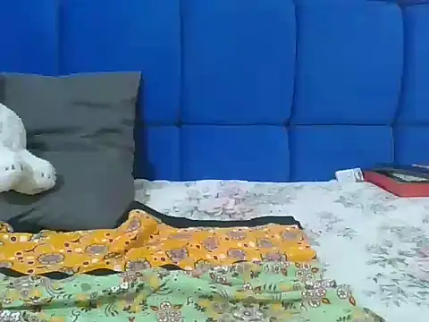 Naughty_queen20 webcam