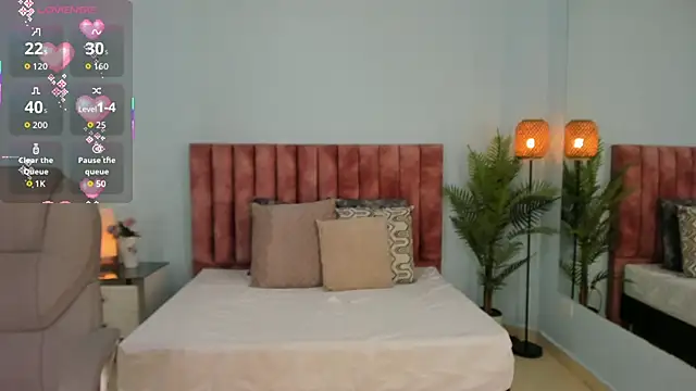 tati_saldarriaga webcam