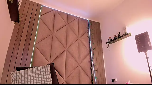 SabrinaSpell_ webcam