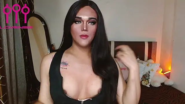 AmazingDivina webcam