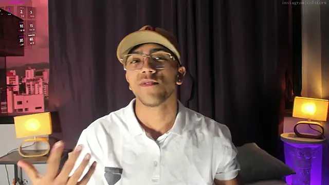 Colstorw_'s live cam