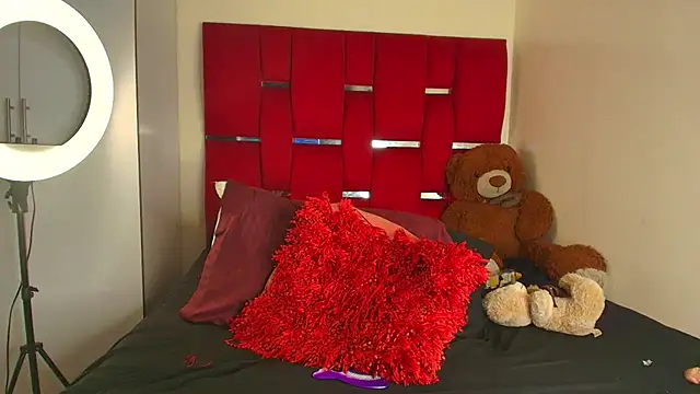 Camila_hot_ts webcam