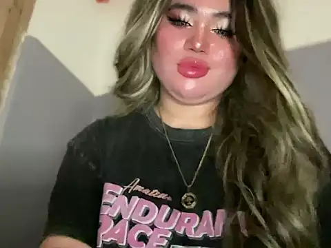 Naughtyrosecum webcam