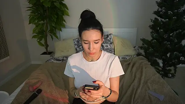 nikkigoldside - NikkiGoldSide's free webcam