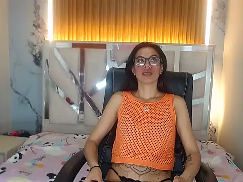 scarlethoneycf webcam