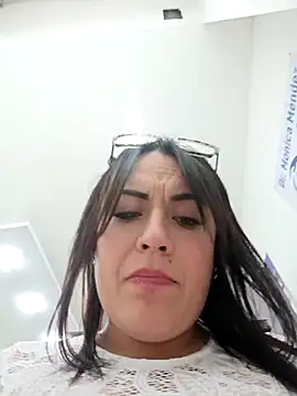Lesly_10- webcam