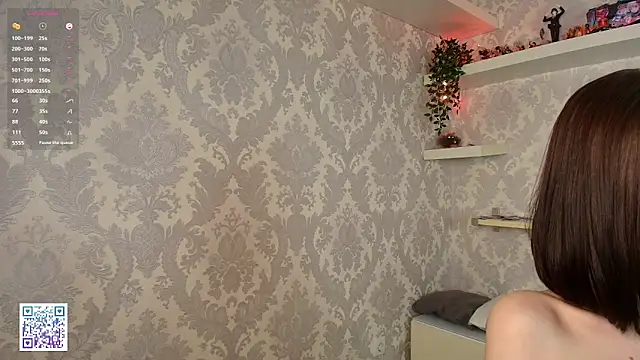 fire_katie (F teen) - Help me take off my sexy bra