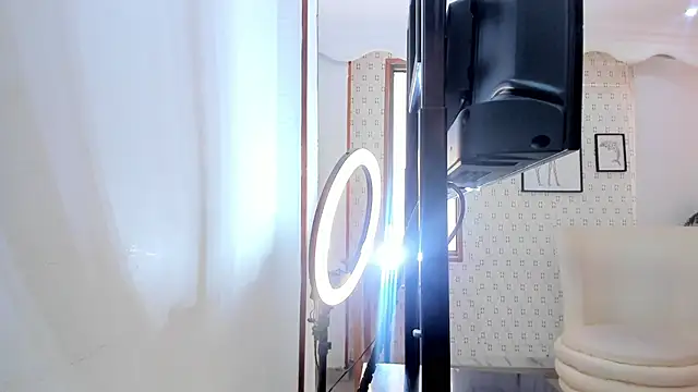 Sophie_Calloway webcam