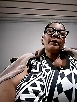 SEXYBOOBSNASS webcam