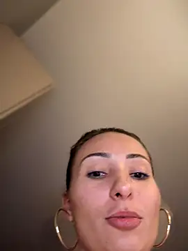 letsfunkarina - LetsFunKARINA's free webcam