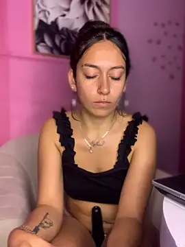 Webcam Model (Alaska_euphoria) is live