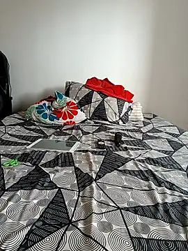 LEIRIS_Y_FRED_01 Live Webcam on Stripchat