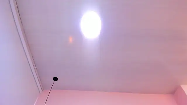 violet_myerrs webcam