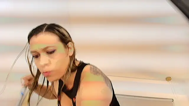 zarah_andrew__ webcam