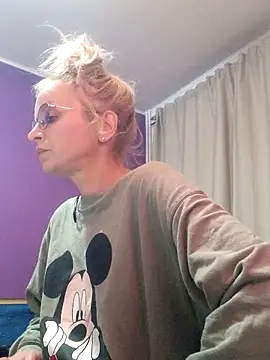 britneyhudson - BritneyHudson's free webcam