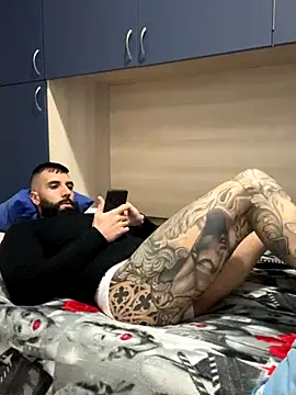 Gioeltoro89 Live Webcam on Stripchat