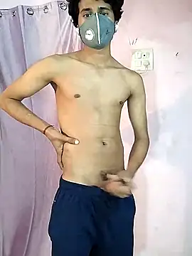 Ultimate_cHappiE Live Webcam on Stripchat