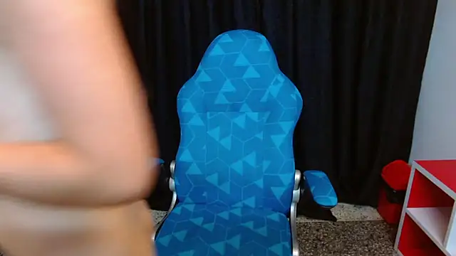 Natasha_Ferrec webcam