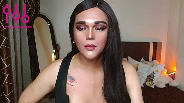 AmazingDivina webcam