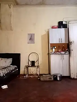 petitesquirtqueen - PetiteSquirtQueen's free webcam - UK Sex Cams