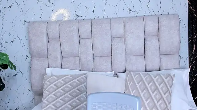 madisonnlee - MadisonnLee's free webcam - UK Sex Cams