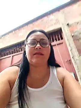 Dirty-Momm-Divorced-Hot