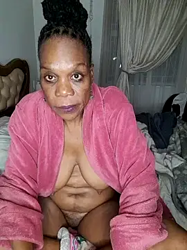 Webcam Model (Hotcougar)  is live.Free join now!