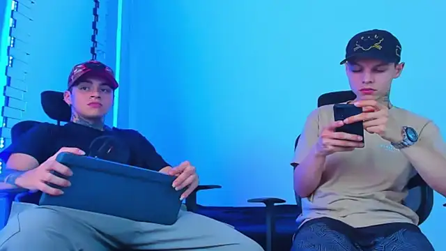 HOT_boy2025 Live Webcam on Stripchat