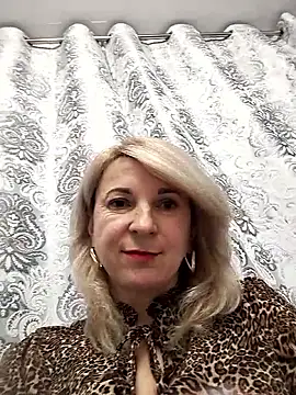 AhlyssaLove1155 webcam