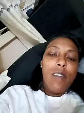 Indian-Hottie001 webcam