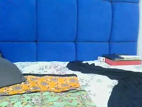 Naughty_queen20 webcam