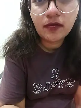 Mahira_sharma01 Live Webcam on Stripchat