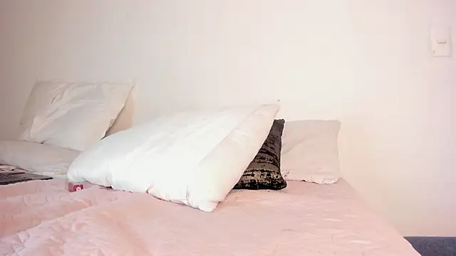 CharlottePetitte webcam