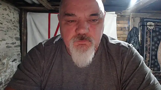 Newfiesausage1972 webcam