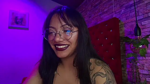 Victoria_Thompson1 webcam