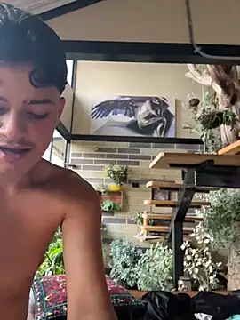 rose-andres - Rose-andres's free webcam - UK Sex Cams